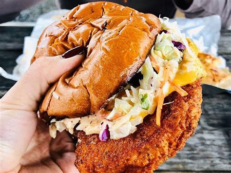 Good chicken sandwich near me. In November 2019, Taco Bell became the latest fast-food joint to throw cash in on America’s fried chicken frenzy. After Popeyes dominated the summer with its own fried chicken sand... 