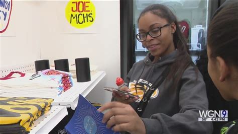 Good deeds, grades turns into currency at Chicago high school student store