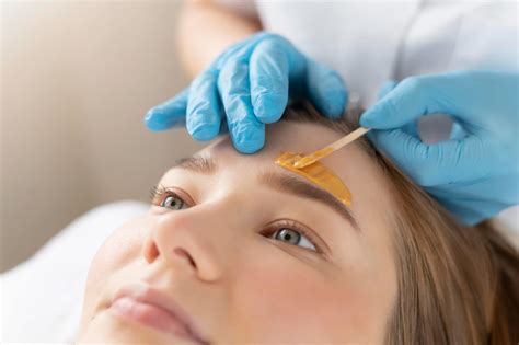 Eyebrow Shaping Options. Eyebrow Waxing will use warm wax to pull unwanted hairs. Waxing can result in a bold, natural eyebrow look. Eyebrow Threading will use a string to pull unwanted hairs. It results in a more natural eyebrow shape. Eyebrow Tweezing uses a tool that plucks all of the unwanted hairs.. Good eyebrow waxing near me