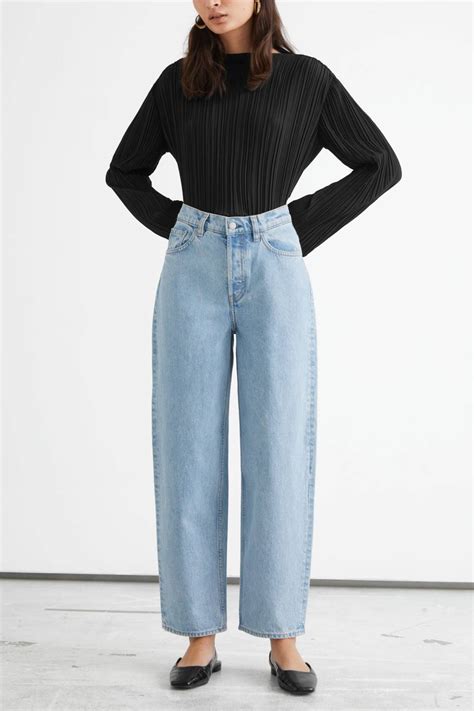 Good mom jeans. Much like other brands on this list, ASOS has a whole range of jeans made specifically for those with big bums and hips called ASOS Hourglass. There are plenty of timeless styles to choose from—skinny jeans, dad jeans, straight-leg, etc.—but this slim-fit mom jean is perhaps the most popular, and for good reason. 