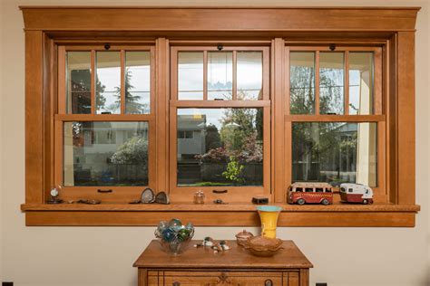 Good replacement windows. Jun 19, 2023 ... The Right Window Frame. Window frames can be made of aluminum, wood, vinyl, or fiberglass. Aluminum is the least energy efficient and doesn't ... 
