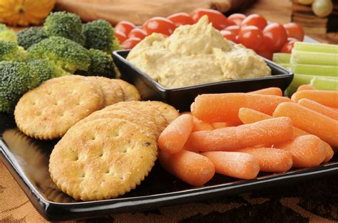 Good snacks. The nutritional value of food refers to the quantity and quality of nutrients found in the food item, according to the Healthy-food-site.com. Foods have different nutritional value... 