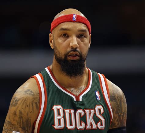 DREW GOODEN: Hi, I'm Drew Gooden, and this is the Wired Autocomplete Interview. It's worth pointing out that there is another Drew Gooden arguably more famous than me. He played in the NBA for I think, like, 15 years. Does Drew Gooden-- yes. Did Drew Gooden create YouTube?. 