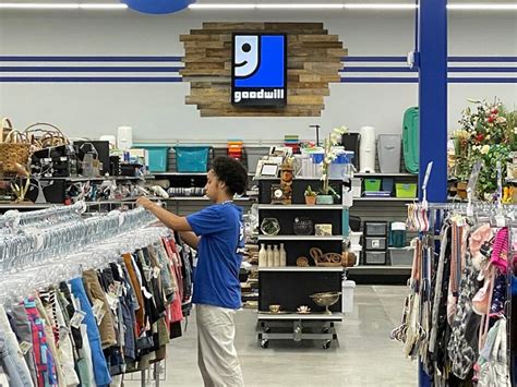 Goodwill Industries in Gulf Breeze, FL 32563 - Hours Guide