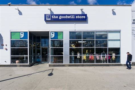 Goodwill Stores 19th Ave And Bell in Phoenix, AZ - Yellow Pages