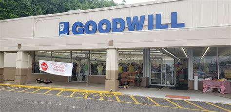 Goodwill canton ohio. Specialties: Used Furniture, Clothing, and Household Goods, Vintage, Donated Goods Established in 2010. Metro Detroit Goodwill stores introduce a new and refreshing experience to resale shopping. Our hardwood floors, high ceilings and low lighting make you feel comfortable and relaxed. You won't even believe you're shopping resale! Let our home décor floor displays inspire your next remodel ... 