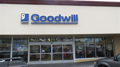 Goodwill manhattan beach. If you like the thrill of the hunt to find used items with plenty of life left in them, Goodwill Industries might be your kind of store. With many Goodwill stores located throughou... 