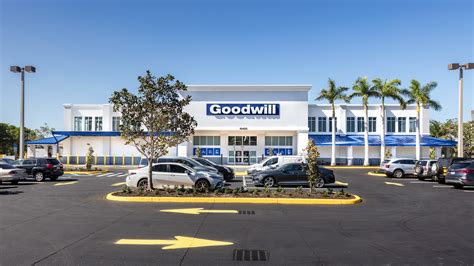 Goodwill, 3579 Tamiami Trl E., Naples, Florida, 34112 Store Hours of Operation, Location & Phone Number for Goodwill Near You