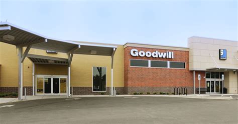 Goodwill at 918 Silverbrook Ave, Niles, MI 49120: store l