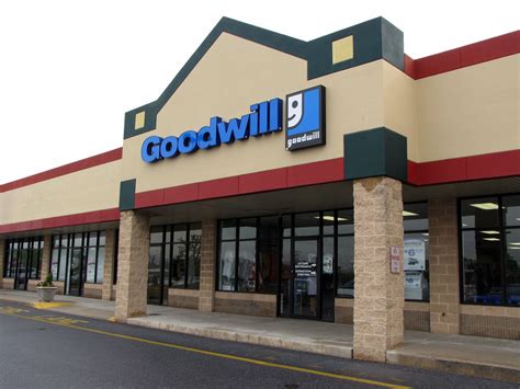 Goodwill outlet harrisburg pa. Best goodwill bins near Harrisburg, PA 17105. 1. Goodwill Store & Donation Center. “They try to make store nice. Felt safe and store was clean. Pleasant, helpful staff. Maybe i am just old but Goodwill is starting to overcharge in my unasked opinion.” more. 2. The Salvation Army Family Store & Donation Center. 