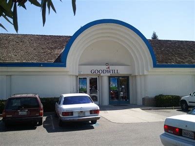 Goodwill palo alto. Job Details. Full and part time postions available. Flexible Hours. Hiring now with no experience required. Great benefits and promotions within. Store Clerk major duties include maintaining cleanliness of sales floor, receiving incoming donations and issuing receipts, greet and assist donors/customers. Cashier duties include ringing up all ... 