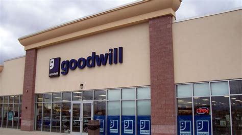 Goodwill rocky hill store and donation center. Donation Center: Today 10:00 am - 6:00 pm. Donation Centre ... 530 Riverbend Sq, Terwillegar Dr NW & Rabbit Hill Rd NW. City: Edmonton. Donation Center: Today 9:00 am - 6:00 pm. ... Goodwill's used clothing store donation centre locations and opening hours are listed above. Stop by any time during our operating hours to donate used items or ... 