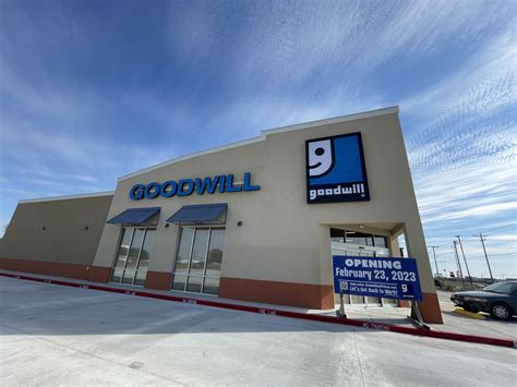 goodwill Victoria, TX Sort:Recommended Price Open Now Accepts Credit Cards Offers Military Discount Accepts Apple Pay Free Wi-Fi 1. Goodwill 4.0 (2 reviews) Thrift Stores 4302 Houston Hwy "This was my first time at this location. Usually shop at the one near the mall. Wanted to try it out since we were in town. Found two books!. 