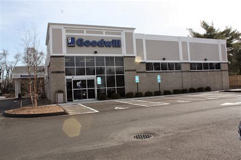 Goodwill Monroe Store & Donation Station. starstarstarstar_borderstar_border. 3.2 - 19 reviews. Rate your experience! Thrift Stores, Community Services/Non-Profits. Hours: 9AM - 7PM. 252 Monroe Turnpike, Monroe CT 06468. (203) 445-0884 Directions.. 
