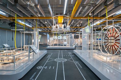 Google Web Lab, London Universal