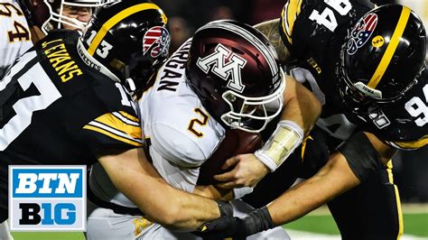 Gophers’ self destruction led to Hawkeyes important first-half touchdown