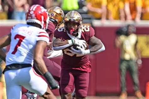 Gophers football: Running back Zach Evans set to transfer out