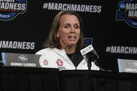 Gophers hire Dawn Plitzuweit as next women’s basketball coach