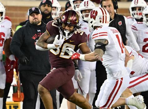 Gophers suffer from same bitter recipe in a 28-14 loss to Wisconsin