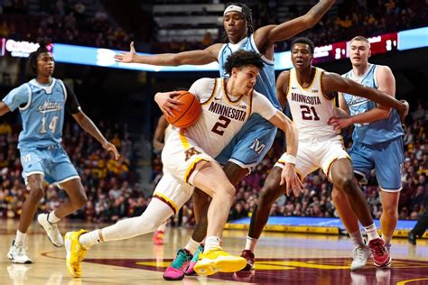 Gophers win fifth straight game going into Big Ten play