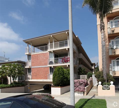 11663 Gorham Ave is an apartment community located in Los Angeles C