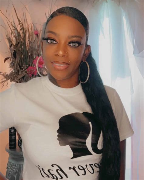 Lainey Wilson’s age, height, net worth, is she married? What is GloRilla’s age? The rapper is 24 years old as of 2023, as she was born on 28 July 1999. The rapper has released top chart-topping singles and attracted global attention.. 