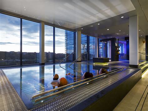 Gothia towers pool barn