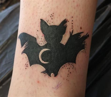 Gothic wrist tattoos. A Gothic tattoo design can be worn wherever the wearer prefers and often appears as an accessory: a wrist cuff, portrait between the shoulder blades, and moonlit … 