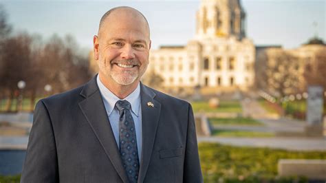 Gov. Tim Walz appoints Brad Lindsay to be commissioner of Veterans Affairs