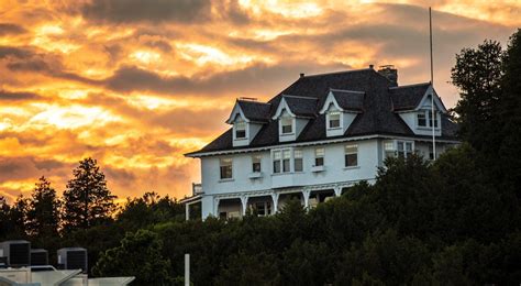 As one of the last hotels on the island that remains family operated, you will experience the real historic charm of working on Mackinac Island! We are looking for hard workers of all ages to work from early May to the end of October. If working on Mackinac is something you are highly interested in, fill out the job application below, and start .... 