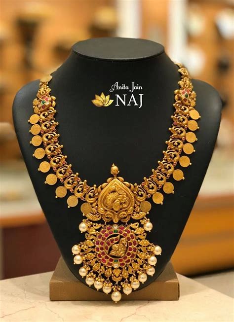 Govind ji jewellers. From Indian jewelry sets to bracelets and solitaire engagement rings, our exquisite collection embodies unparalleled craftsmanship and superior quality. With designs that complement feminine aura and Indian traditions, we aim to be an integral part of your ensemble. Visit our Indian jewelry store in the USA to witness true grandeur and opulence. 