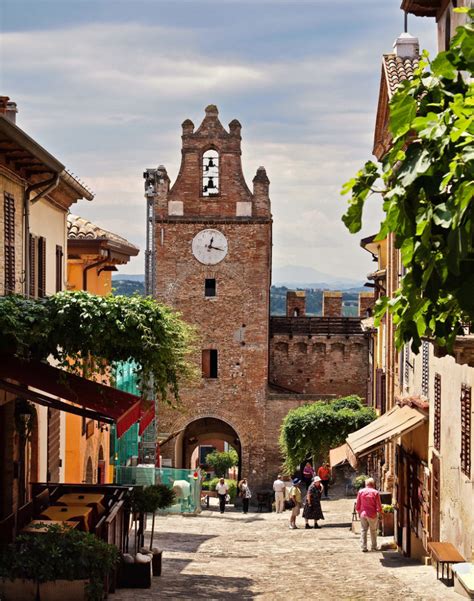 Gradara - Life in Italy