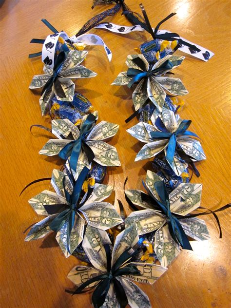 Graduation gift idea: Step-by-step guide to making a candy-and-cash lei