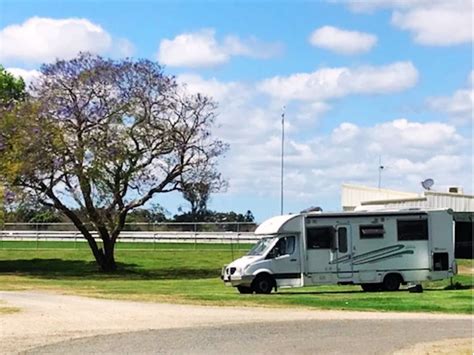 Grafton Greyhound Racing Club Caravan Park Stay Australia