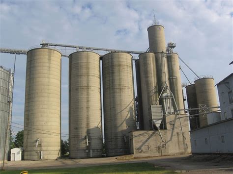Grain prices at local elevators. Country Elevators - Organic Region/Location Sale Type Basis ($/Bu) Basis Change Price($/Bu) Price Change Average Year Ago Freight Delivery Central Bid 9.4000 UNCH 9.4000 DLVD-T Current US #2 Soybeans (Bulk) Grain Report for 5/7/2024 - Final USDA AMS Livestock, Poultry & Grain Market News Page 1 of 3 