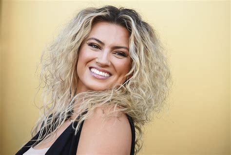 Grammy award-winning singer Tori Kelly in ICU after passing out in L.A.