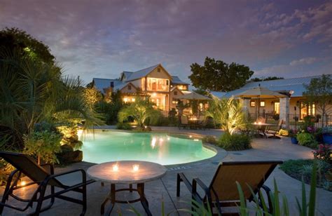 Granbury, TX Resorts and Lodges - ResortsandLodges.com