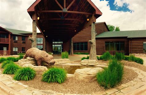 Grand bear lodge utica. Whether you crave adventure or tranquility, our indoor water park is the perfect family getaway in in Utica, IL. When water park time is over, splash in to Wave Cave for concession style eats and treats including … 