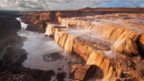 Grand falls flagstaff. Grand Falls is a natural waterfall system located 30 miles northeast of Flagstaff, Arizona in the Painted Desert on the Navajo Nation. It is also called Chocolate Falls because of the … 