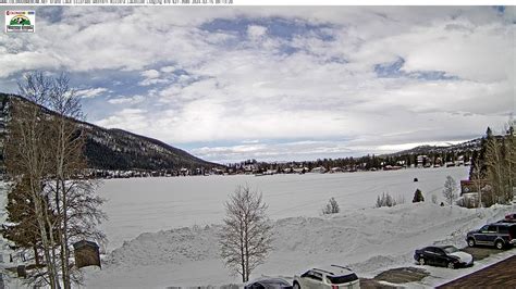 Grand lake co cam. The Town of Grand Lake is a Statutory Town located in Grand County, Colorado, United States. The population was 447 at the 2000 census. Established in 1881, Grand Lake sits at an elevation of 8369 feet (2551 m). It derives its name from the lake on whose shores it is situated: Grand Lake, the most extensive natural body of water in Colorado. 