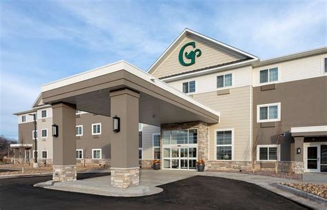 Grandstay - Rated one of the top hotels in La Crosse, WI, GrandStay® Hotel & Suites should be your first choice when you need accommodations in this part of western Wisconsin. Located in La Crosse's historic downtown steps from the Mississippi River, Riverside Park, Riverside International Friendship Gardens and walking trails. 