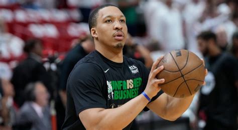 Grant Williams going to Mavs from Celtics in a 3-team trade that includes Spurs, AP source says