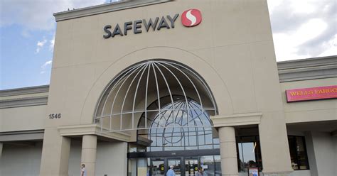 Grant and silverbell safeway. US Bank branch location at 2140 W GRANT RD, TUCSON, AZ 85745-1142 with address, opening hours, phone number, directions, and more with an interactive map and up-to-date information. A West Grant Safeway Branch And Atm 
