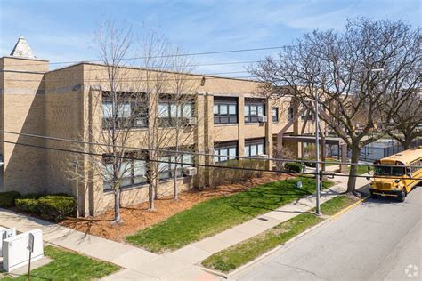 Grant-White Elementary School in Forest Park IL