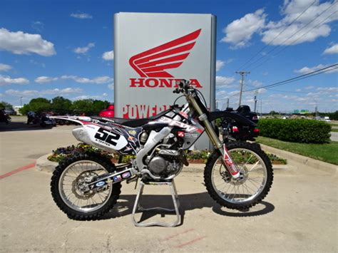 DFW Honda is a Honda Powerhouse dealer in Grapevine, Texas, specializing in motorcycles, ATVs, scooters, and MUVs. We're family owned and oriented, selling, servicing and satisfying customers since 1976. We're the one for fun! Visit our convenient location near Southlake, Coppell, Colleyville, Euless, and Dallas.. 