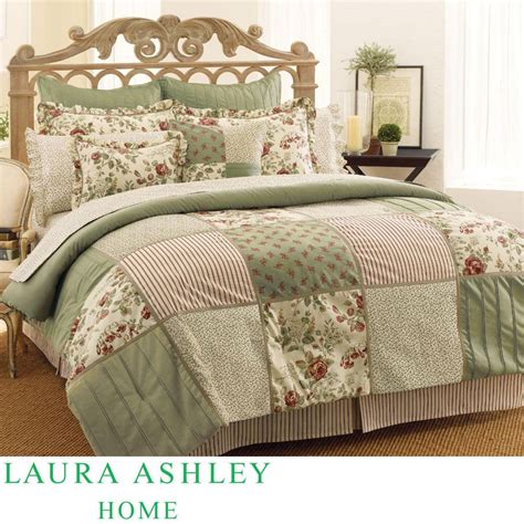 Graphic Print Quilts and Bedspreads - Overstock