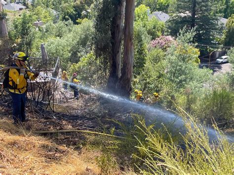 Grass fire contained before spreading across multiple homes in Los Gatos