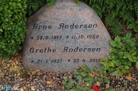 Gravsten norrtälje3