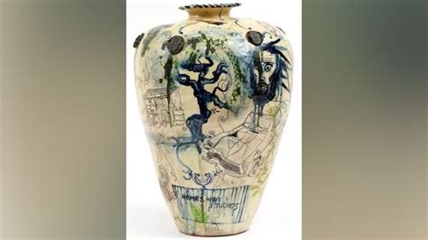 Grayson Perry vase sells for £52,000 at auction - BBC News