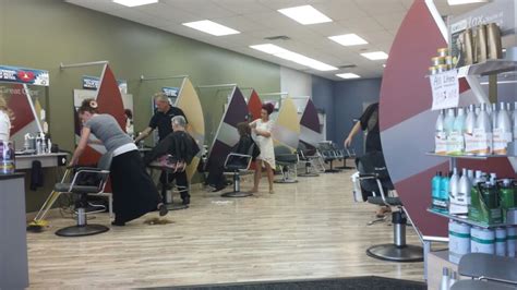 Great Clips Hair Salon in West Linn, OR - River Falls